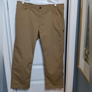 Under Armour Men's Khaki Pants 42x32